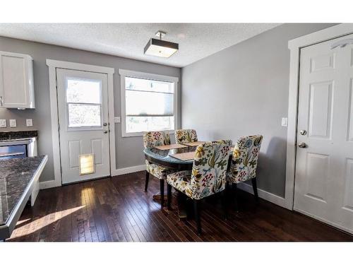 9035 67 Avenue, Grande Prairie, AB - Indoor Photo Showing Dining Room