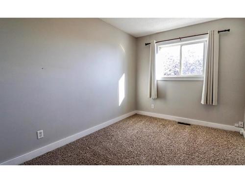 9035 67 Avenue, Grande Prairie, AB - Indoor Photo Showing Other Room