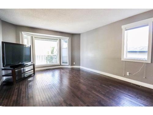 9035 67 Avenue, Grande Prairie, AB - Indoor