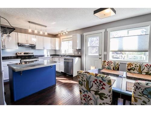 9035 67 Avenue, Grande Prairie, AB - Indoor Photo Showing Kitchen With Double Sink