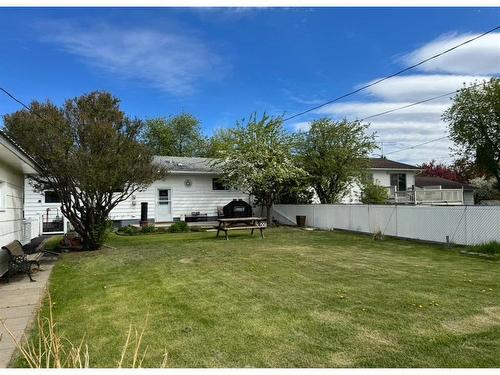 11313 106 Avenue, Fairview, AB - Outdoor