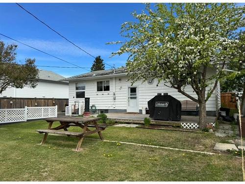 11313 106 Avenue, Fairview, AB - Outdoor With Deck Patio Veranda