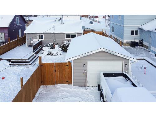 7 1 Avenue Se, Falher, AB - Outdoor