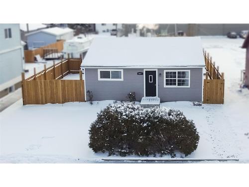 7 1 Avenue Se, Falher, AB - Outdoor