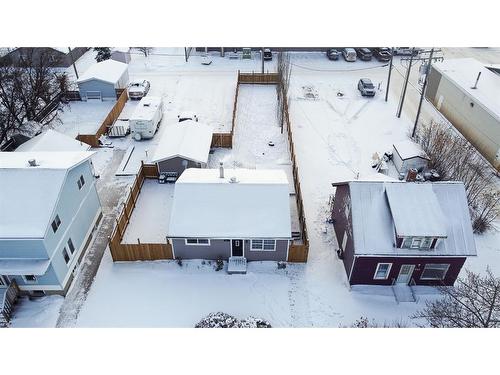 7 1 Avenue Se, Falher, AB - Outdoor