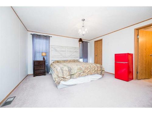 55046 725 Township, Rural Grande Prairie No. 1, County Of, AB - Indoor Photo Showing Bedroom