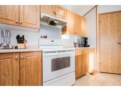 55046 725 Township, Rural Grande Prairie No. 1, County Of, AB - Indoor Photo Showing Kitchen