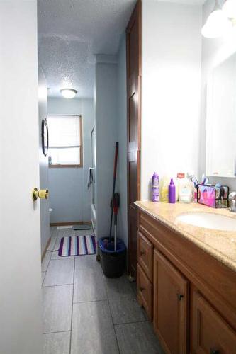 4801 47 Street, Fort Vermilion, AB - Indoor Photo Showing Bathroom