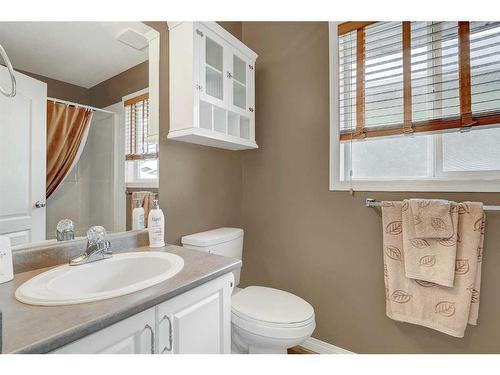 12309 Crystal Lake Drive, Grande Prairie, AB - Indoor Photo Showing Bathroom