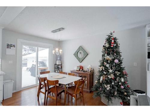 11513-103 Street, Peace River, AB - Indoor Photo Showing Dining Room