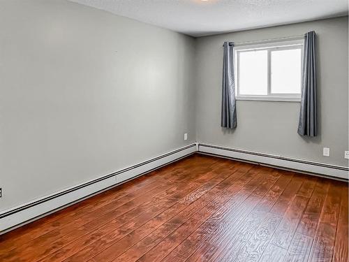 401-12015 Royal Oaks Drive, Grande Prairie, AB - Indoor Photo Showing Other Room