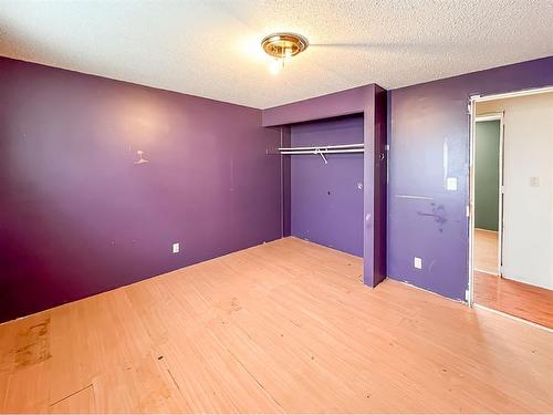 4945 60 Avenue, High Prairie, AB - Indoor Photo Showing Other Room