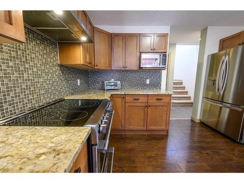 11105 60 Avenue, Grande Prairie, AB - Indoor Photo Showing Kitchen