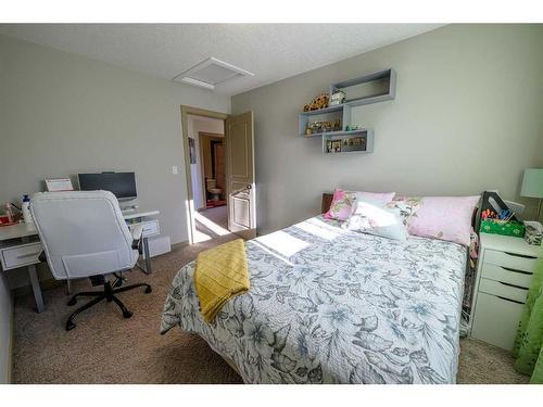 11105 60 Avenue, Grande Prairie, AB - Indoor Photo Showing Bedroom