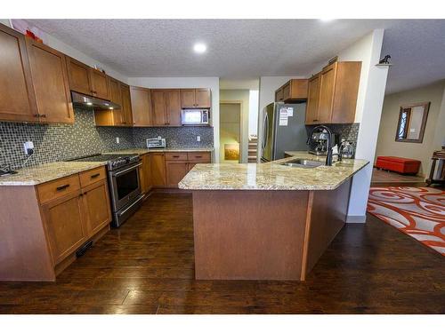 11105 60 Avenue, Grande Prairie, AB - Indoor Photo Showing Kitchen With Upgraded Kitchen