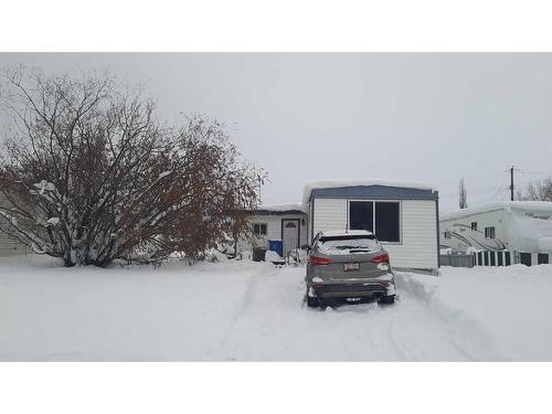 9908 94 Avenue, Wembley, AB - Outdoor