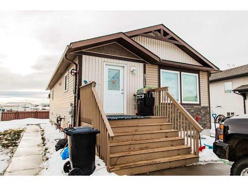 9713 112 Avenue, Clairmont, AB - Outdoor With Exterior