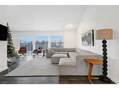 725043 Rr54, Rural Grande Prairie No. 1, County Of, AB - Indoor Photo Showing Living Room