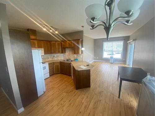 103-9229 Lakeland Drive, Grande Prairie, AB - Indoor Photo Showing Kitchen