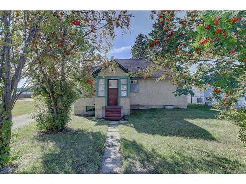 10805 102 Avenue, Fairview, AB - Outdoor