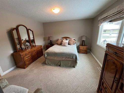 7909 94 Street, Peace River, AB - Indoor Photo Showing Bedroom