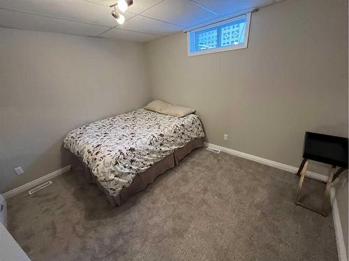 7909 94 Street, Peace River, AB - Indoor Photo Showing Bedroom