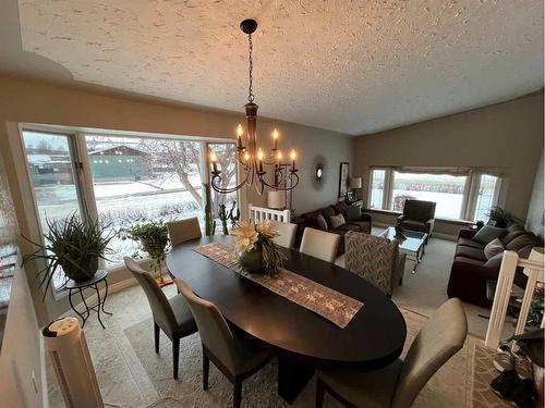 7909 94 Street, Peace River, AB - Indoor Photo Showing Dining Room