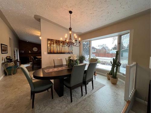 7909 94 Street, Peace River, AB - Indoor Photo Showing Dining Room