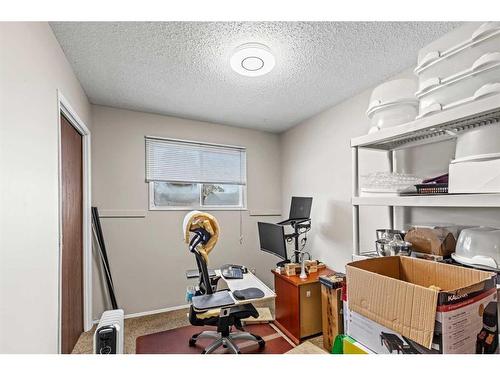 7702 Poplar Drive, Grande Prairie, AB - Indoor Photo Showing Office