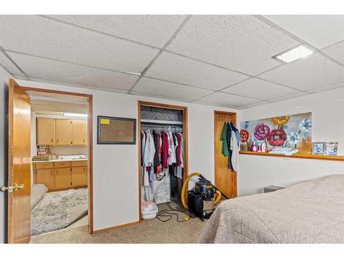 7702 Poplar Drive, Grande Prairie, AB - Indoor Photo Showing Bedroom