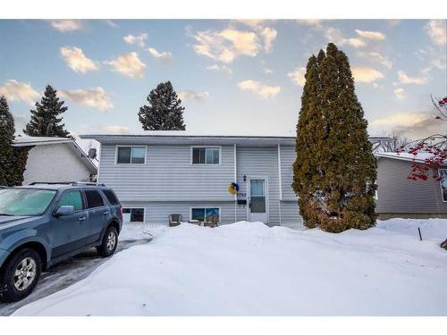 7702 Poplar Drive, Grande Prairie, AB - Outdoor