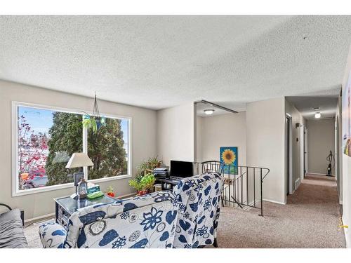 7702 Poplar Drive, Grande Prairie, AB - Indoor Photo Showing Bedroom