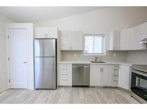 8149 107 Street, Grande Prairie, AB - Indoor Photo Showing Kitchen