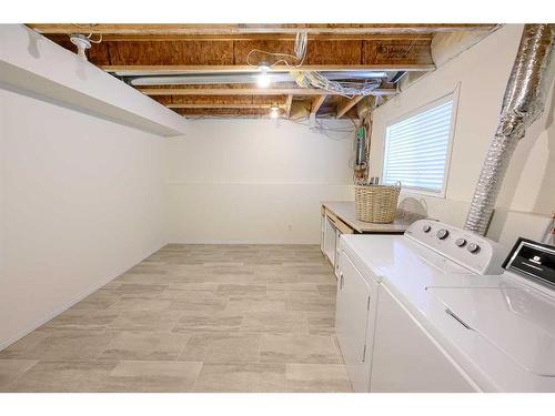 8149 107 Street, Grande Prairie, AB - Indoor Photo Showing Laundry Room