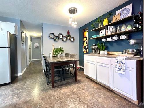 9652 82 Avenue, Grande Prairie, AB - Indoor Photo Showing Dining Room