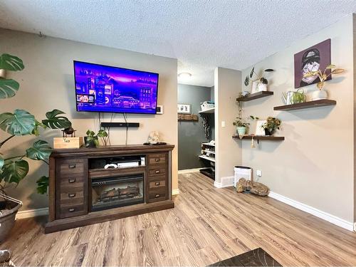 9652 82 Avenue, Grande Prairie, AB - Indoor