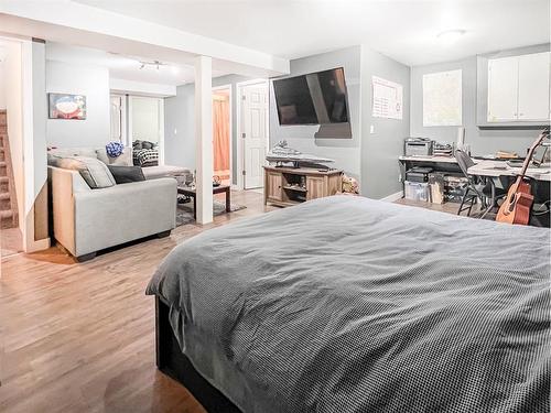 10522 72 Avenue, Grande Prairie, AB - Indoor Photo Showing Bedroom