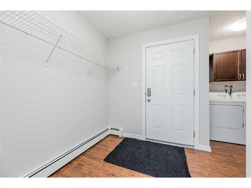 4103-7201 Poplar Drive, Grande Prairie, AB - Indoor Photo Showing Laundry Room