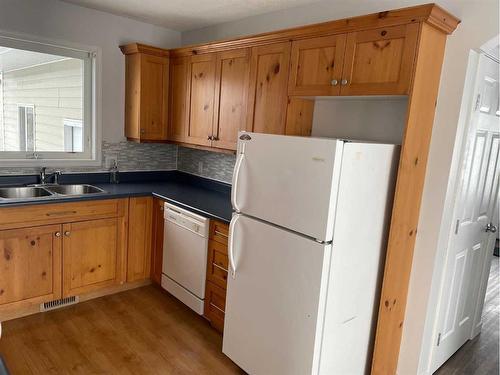 11501 107 Ave, Fairview, AB - Indoor Photo Showing Kitchen With Double Sink