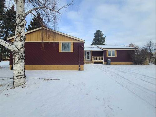 5401 53 Street, Berwyn, AB - Outdoor