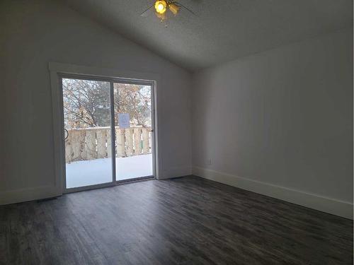 5401 53 Street, Berwyn, AB - Indoor Photo Showing Other Room