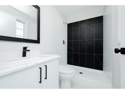 8845 85A Avenue, Grande Prairie, AB - Indoor Photo Showing Bathroom