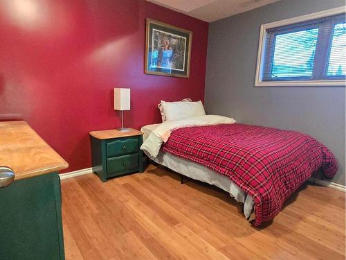 10709 98Th Avenue, Grande Cache, AB - Indoor Photo Showing Bedroom