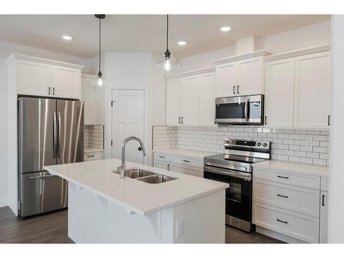 10214B 148 Avenue, Rural Grande Prairie No. 1, County Of, AB - Indoor Photo Showing Kitchen With Double Sink With Upgraded Kitchen