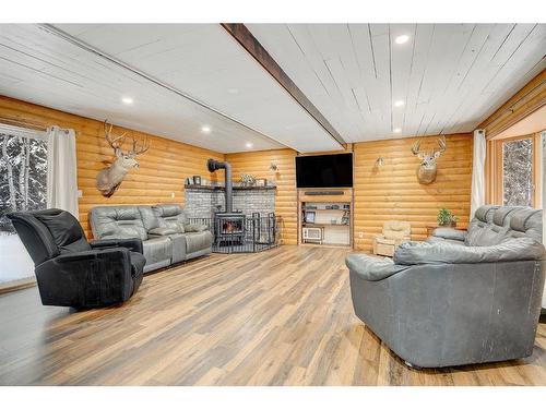 743026 Rr 50, Rural Grande Prairie No. 1, County Of, AB - Indoor Photo Showing Living Room With Fireplace