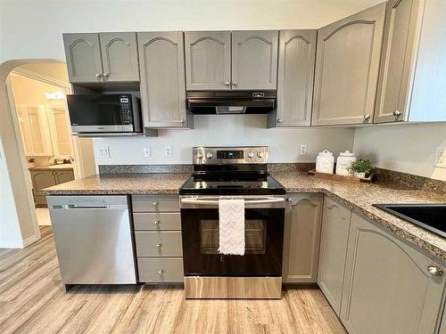 11509 78 Avenue, Grande Prairie, AB - Indoor Photo Showing Kitchen With Stainless Steel Kitchen