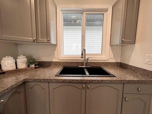 11509 78 Avenue, Grande Prairie, AB - Indoor Photo Showing Kitchen With Double Sink