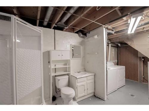 7414 98A St, Peace River, AB - Indoor Photo Showing Laundry Room