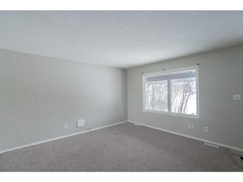 7414 98A St, Peace River, AB - Indoor Photo Showing Other Room