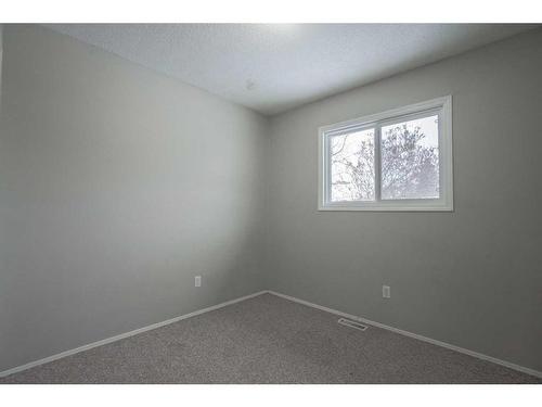 7414 98A St, Peace River, AB - Indoor Photo Showing Other Room